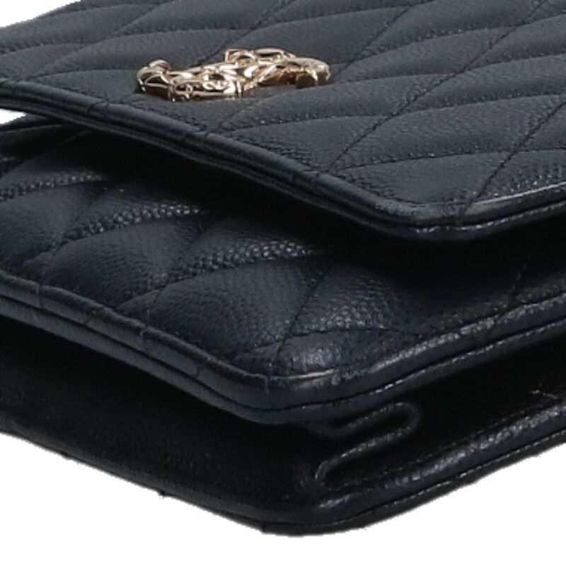 Chanel Quilted Chain Wallet Shoulder Bag — view 4