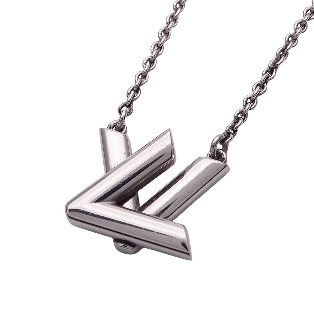 Louis Vuitton Necklace Silver Fashionable — view 7