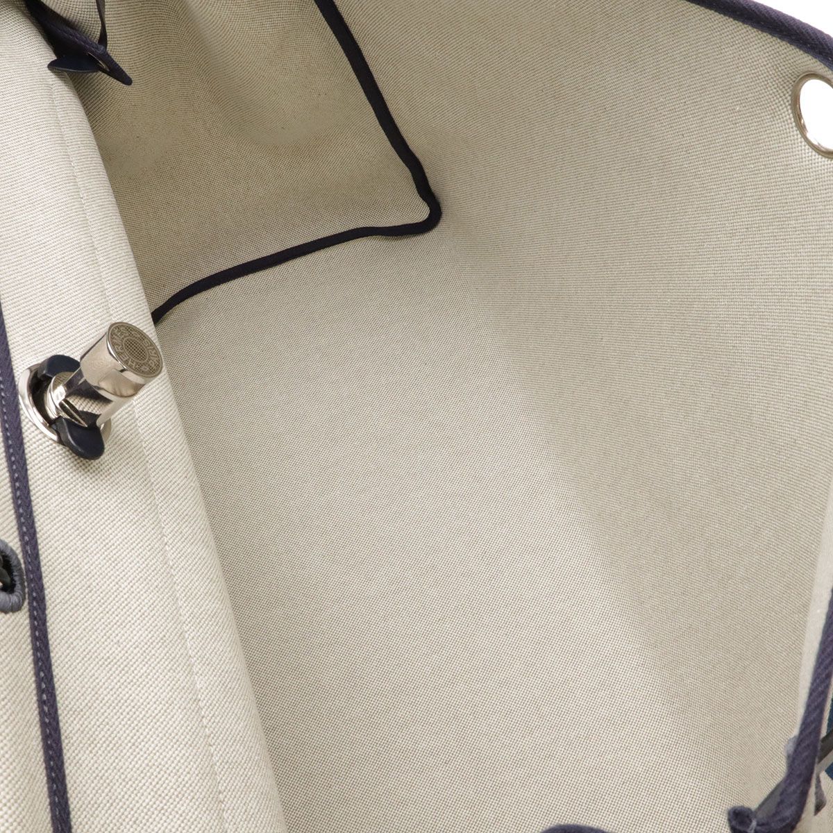Hermes Herbag Zip 50 Retourne Cabin les Is Small Handbag 2-Way Bag — view 8