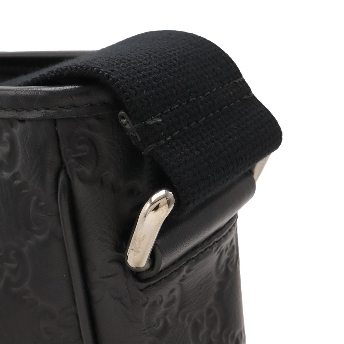 Gucci Guccissima Sherry Line Shoulder Bag Rubber Coating Leather Black — view 6