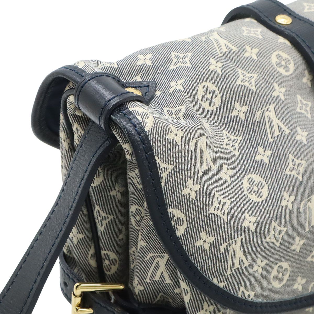 Louis Vuitton Monogram Idyle Saumur PM Shoulder Bag Crossbody Canvas Leather — view 4