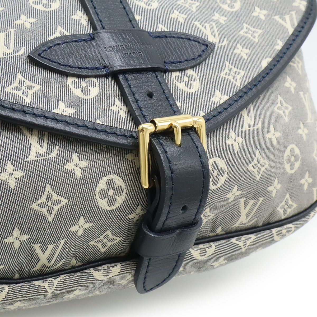 Louis Vuitton Monogram Idyle Saumur PM Shoulder Bag Crossbody Canvas Leather — view 8