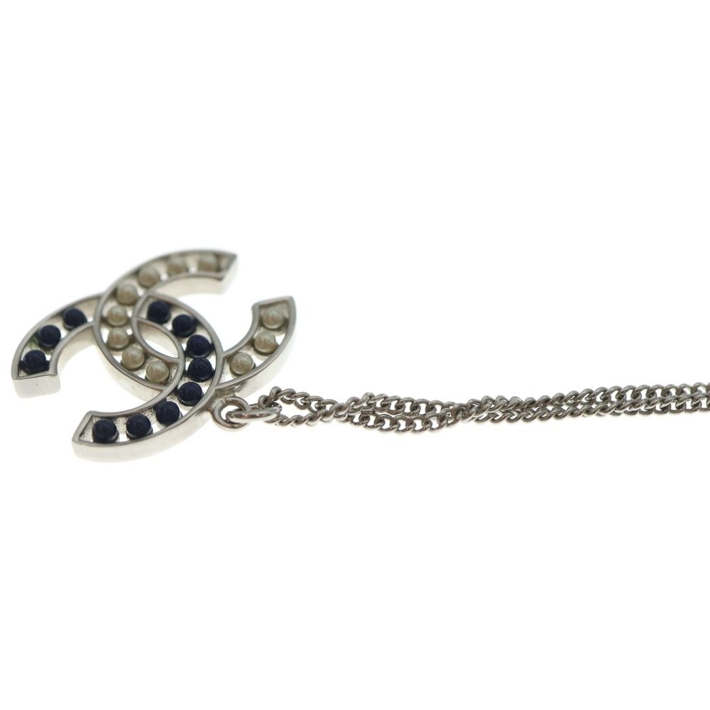 Chanel CC Logo Pearl Pendant Necklace Chain Silver White Navy — view 6