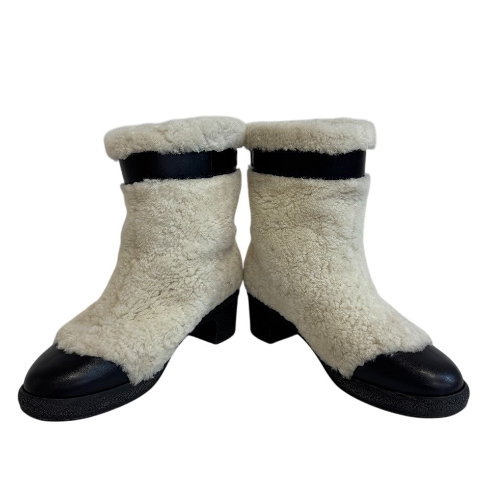 Chanel Short Boots White — view 3
