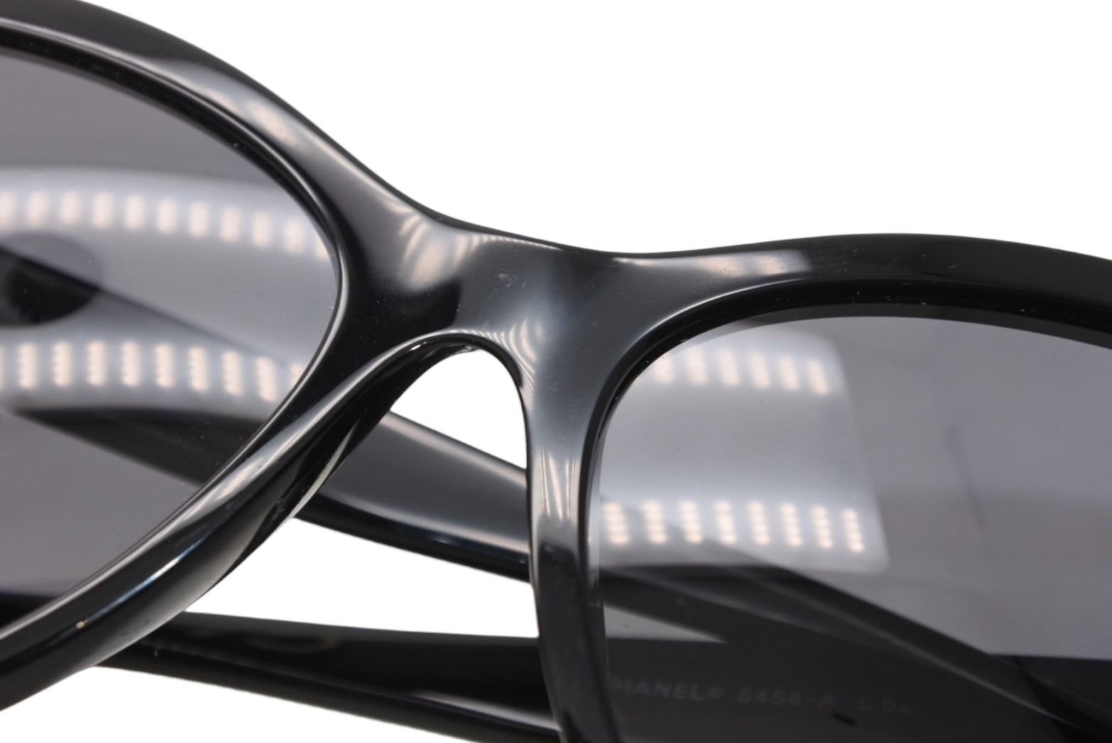 Chanel Sunglasses Eyewear T8 CC Logo Black — view 5