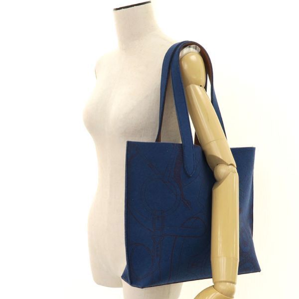 Hermes Karimi MM Leather Blue — view 9