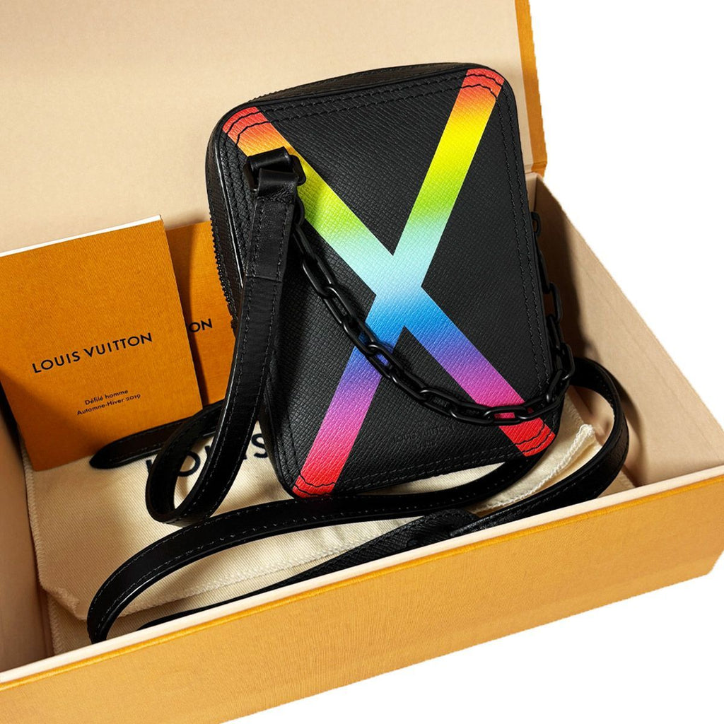 Louis Vuitton Taiga Danube Messenger Bag Pochette Black Rainbow — view 2