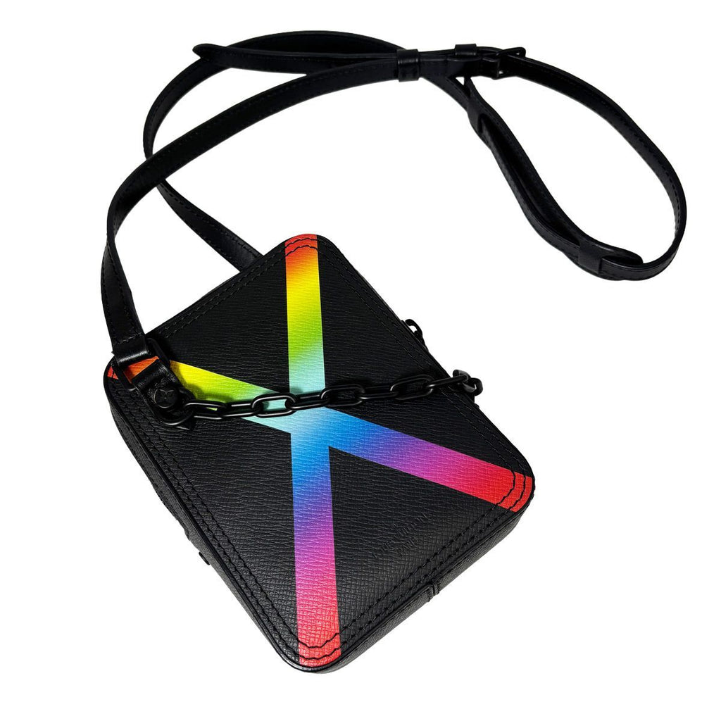 Louis Vuitton Taiga Danube Messenger Bag Pochette Black Rainbow — view 5