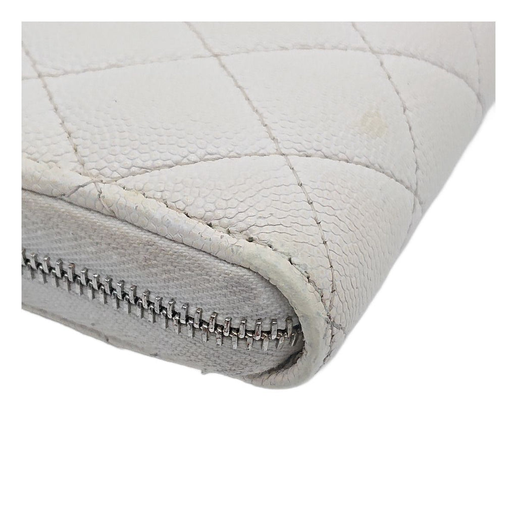 Chanel Zip Around Quilted Caviar Leather White — view 9