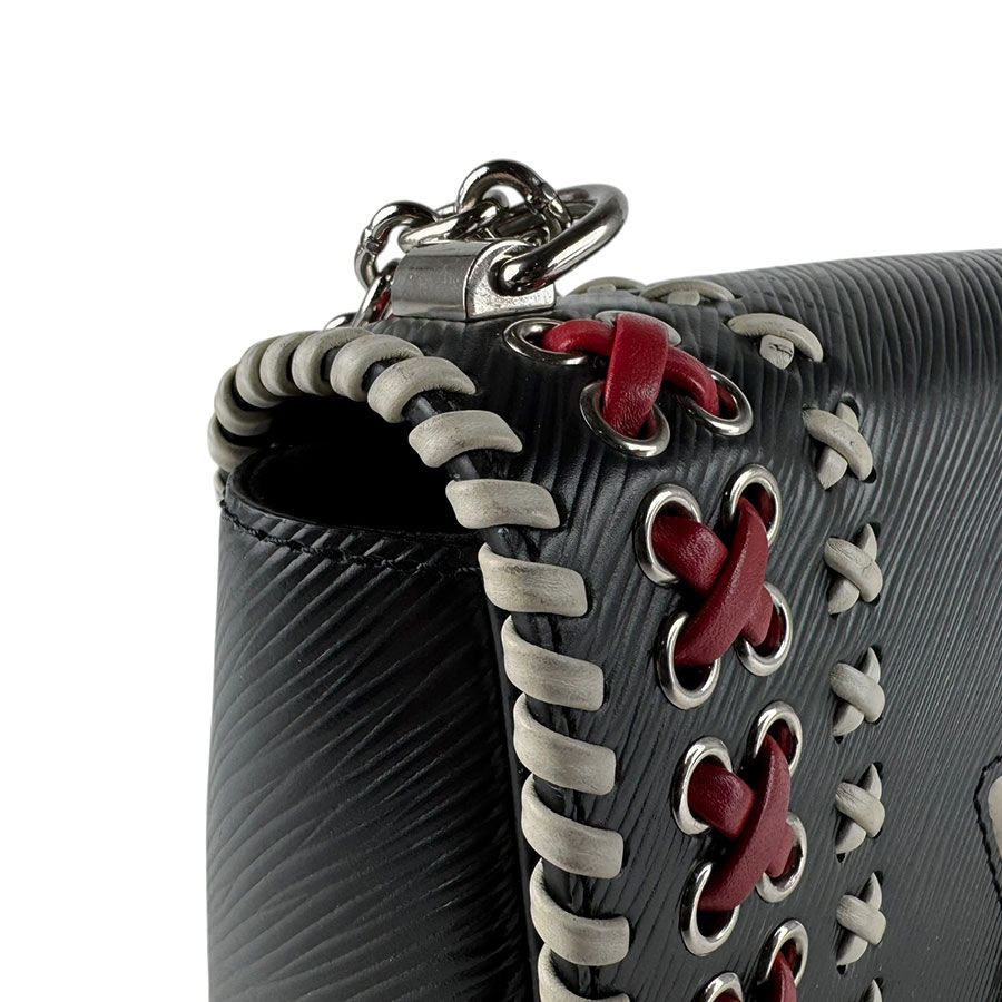 Louis Vuitton Shoulder Bag Epi Twist MM — view 6