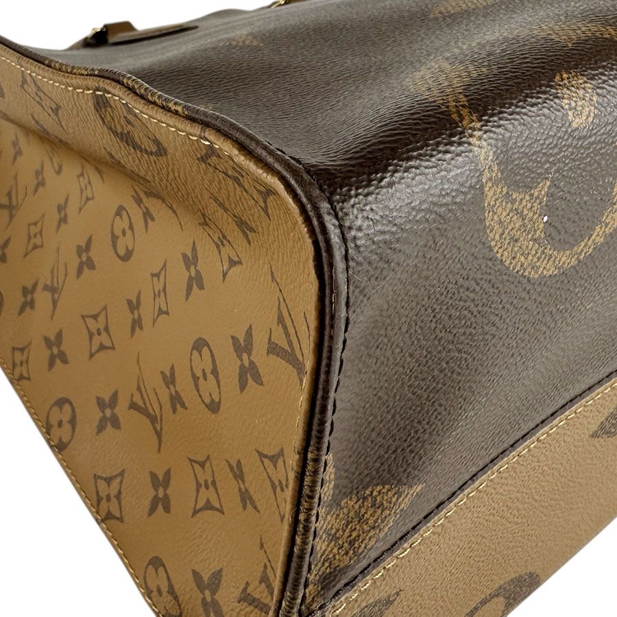 Louis Vuitton Shoulder Bag On The Go GM — view 8