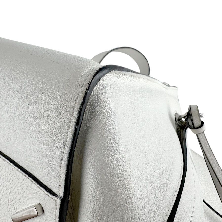 Loewe Shoulder Bag Hammock — view 9