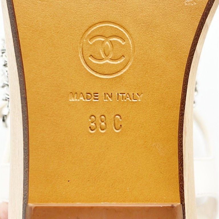 Chanel Sandals CC Logo White Leather Wood Strap Chain Silver — view 5