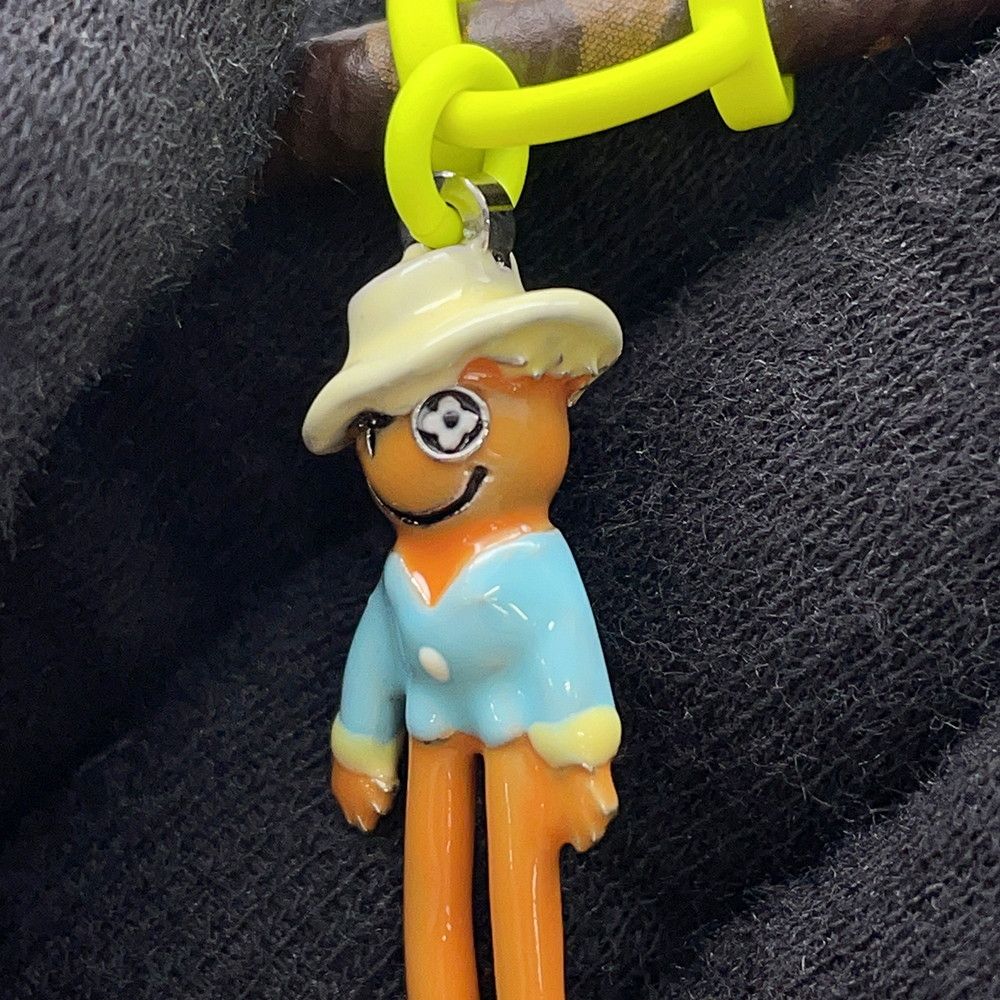 Louis Vuitton Bracelet Hang It Mascot — view 6