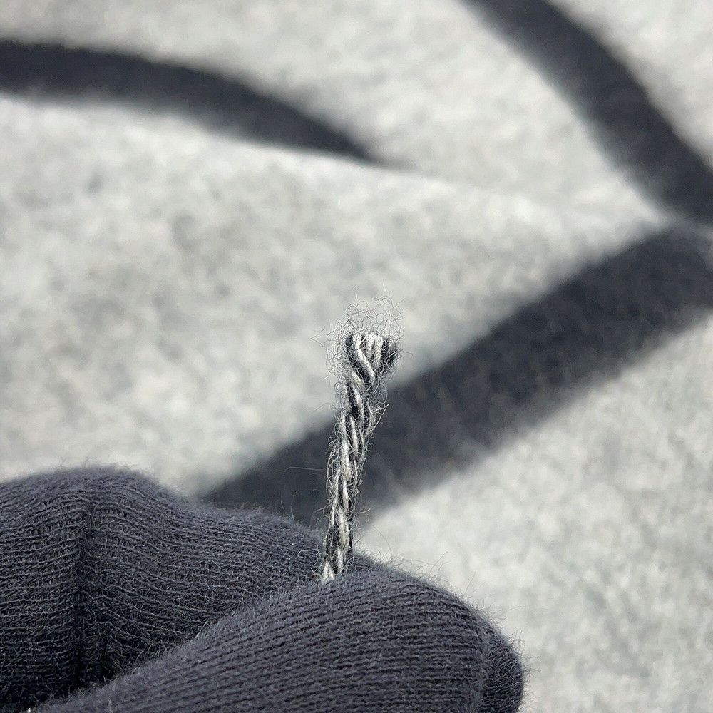 Louis Vuitton Scarf LV Split Cashmere Monogram Black Noir — view 4