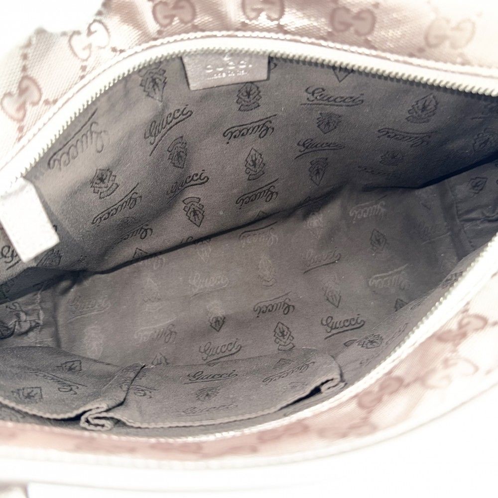 Gucci Tote GG Supreme Handbag All Over Pattern — view 4