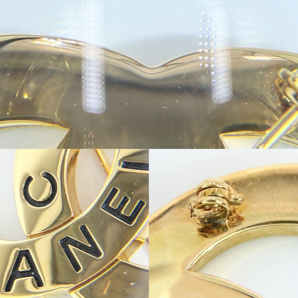 Chanel Brooch Logo CC Vintage Gold Plated — view 5
