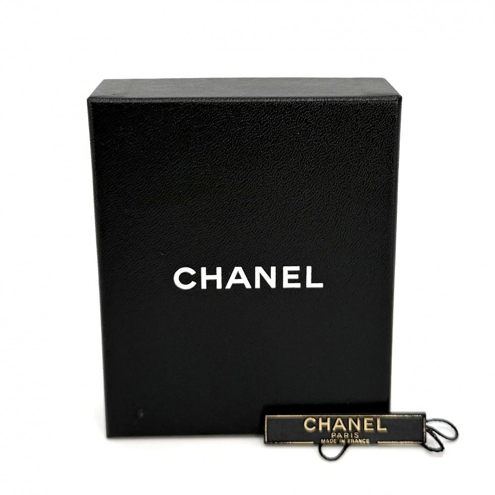 Chanel Brooch Logo CC Vintage Gold Plated — view 6