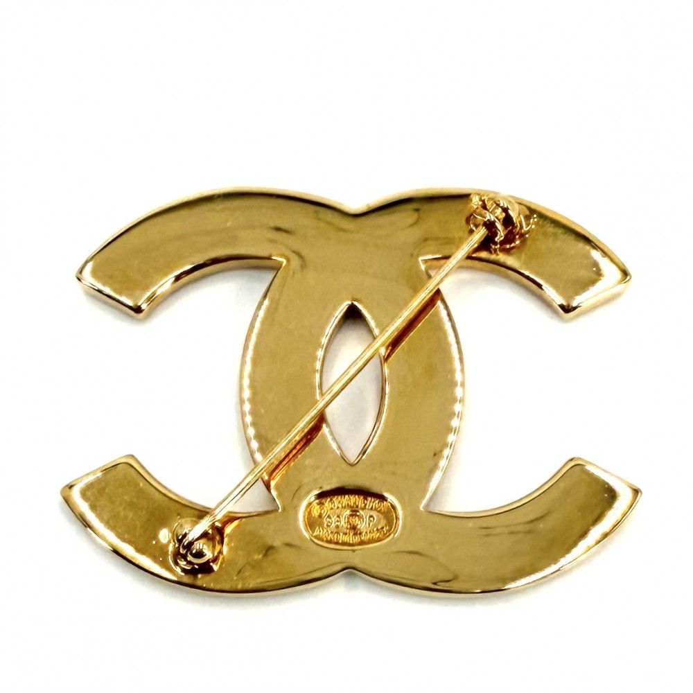 Chanel Brooch Logo CC Vintage Gold Plated — view 2