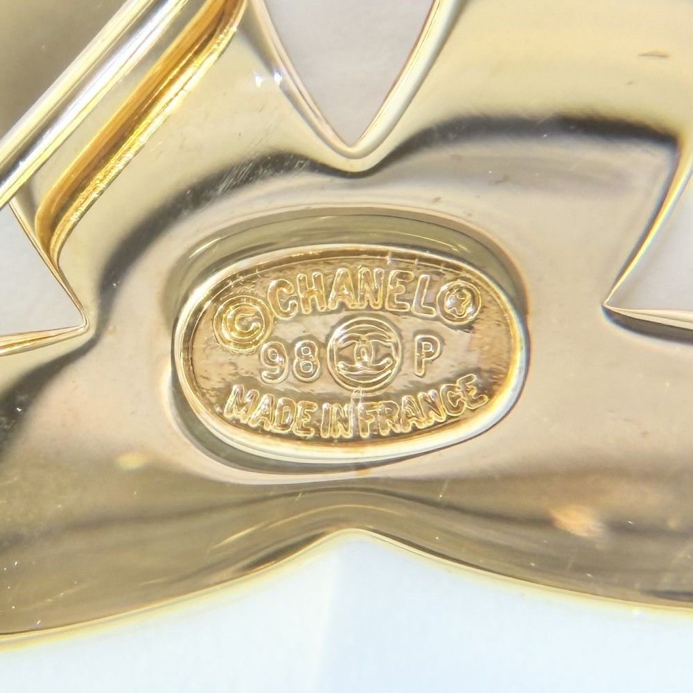 Chanel Brooch Logo CC Vintage Gold Plated — view 4