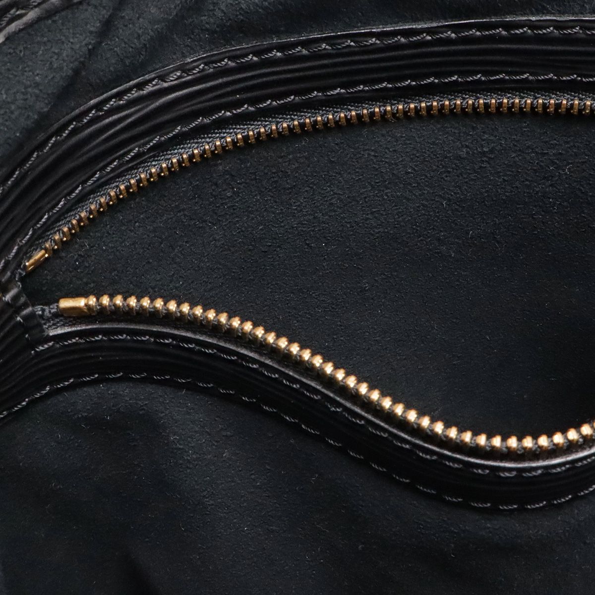 Louis Vuitton Epi Petit Noe Shoulder Bag Drawstring Noir — view 8