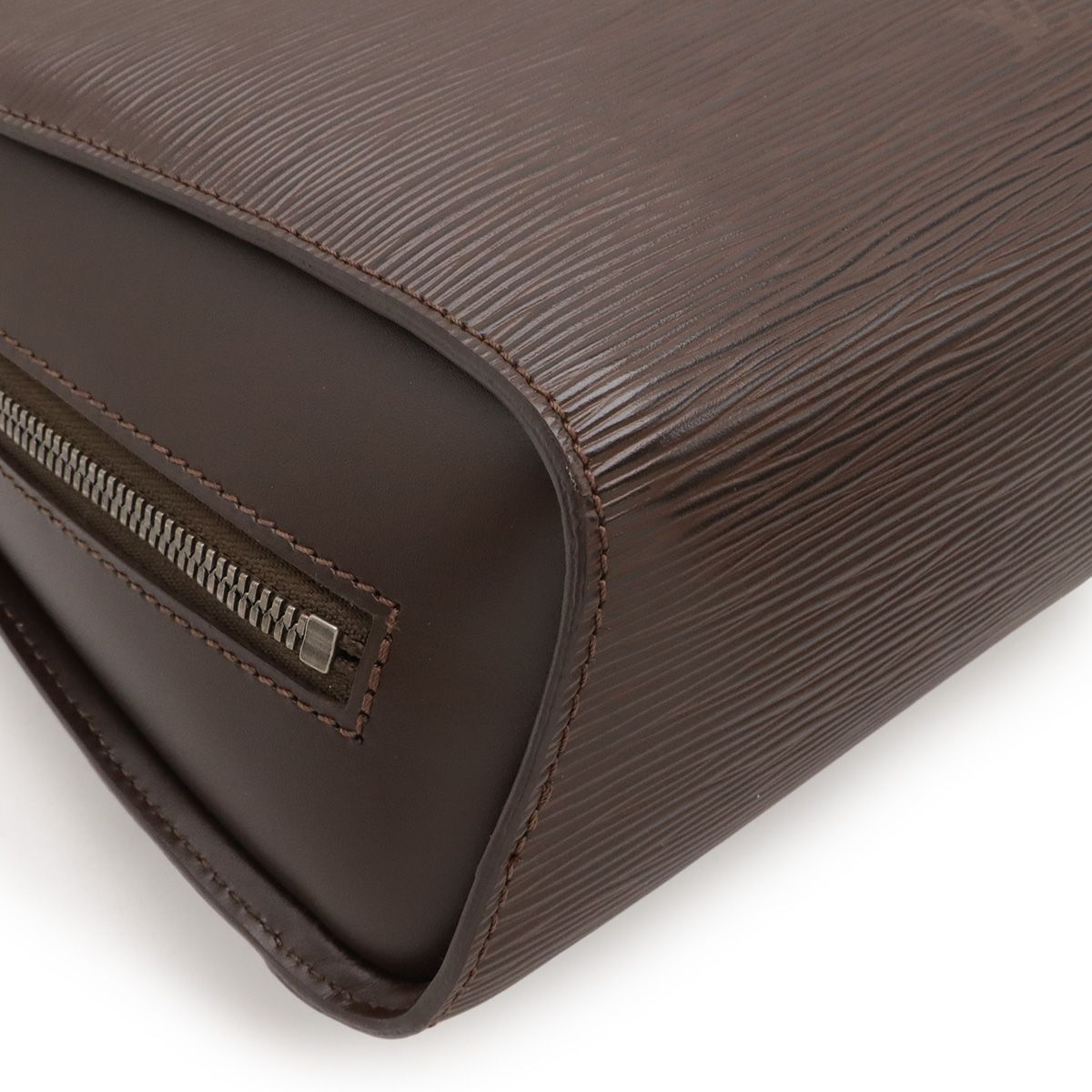 Louis Vuitton Epi Mabillon Backpack Shoulder Bag Leather Mocha Dark Brown — view 3