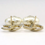 Chanel Earrings Swing CC Logo Pearl — view 7