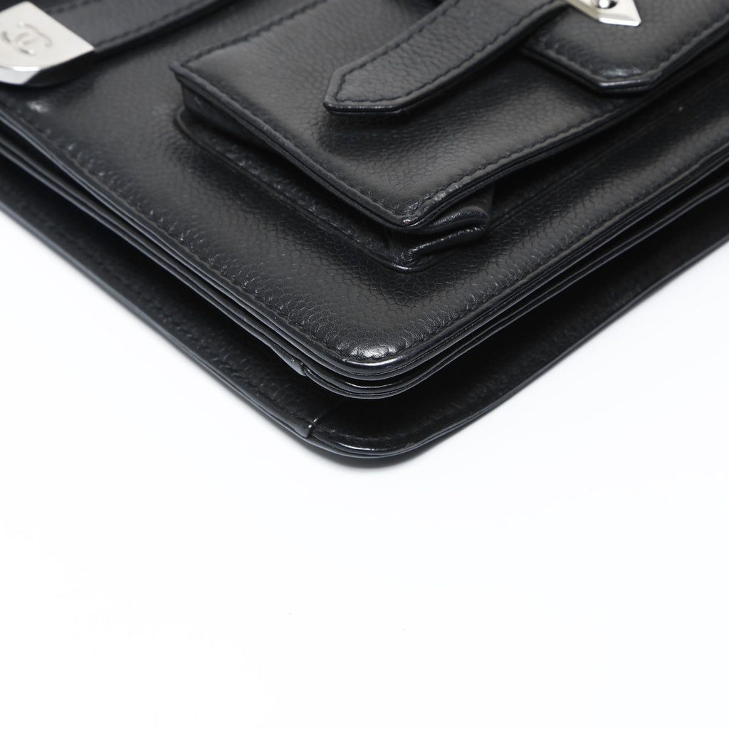 Chanel Shoulder Bag Leather 2.55 Caviar — view 6
