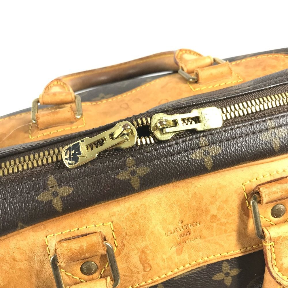 Louis Vuitton Handbag Evasion Monogram Canvas Brown — view 2