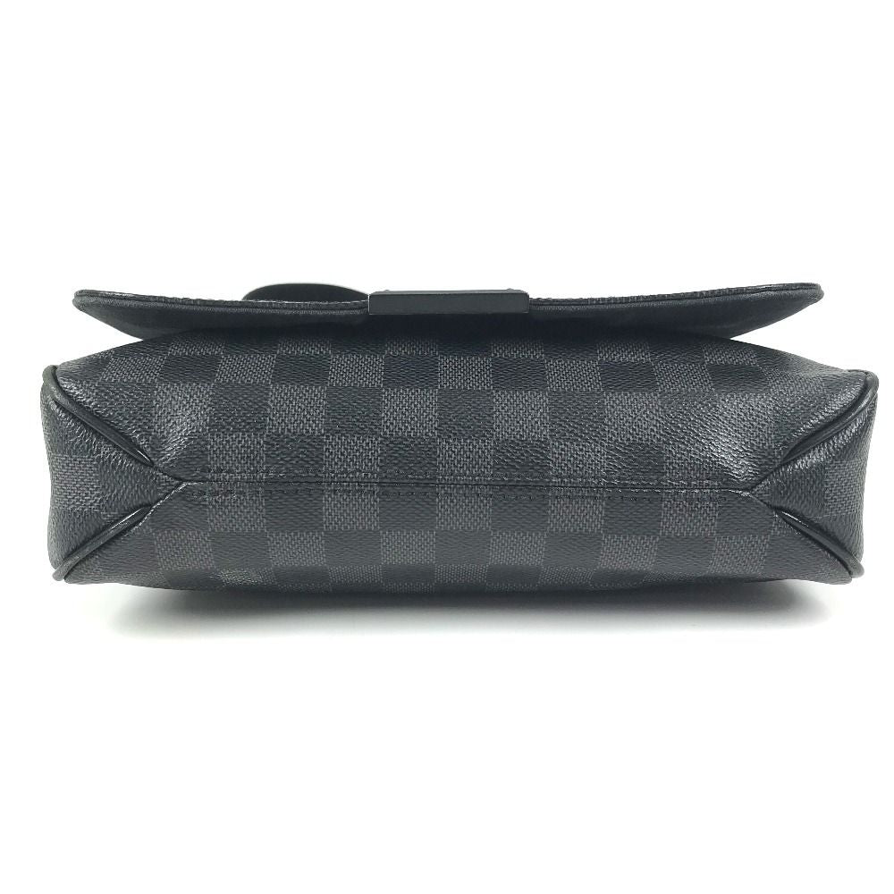 Louis Vuitton Shoulder Bag District PM Damier Graphite — view 5
