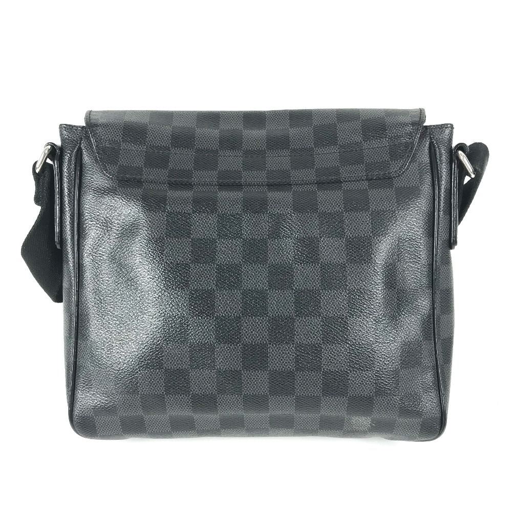 Louis Vuitton Shoulder Bag District PM Damier Graphite — view 2