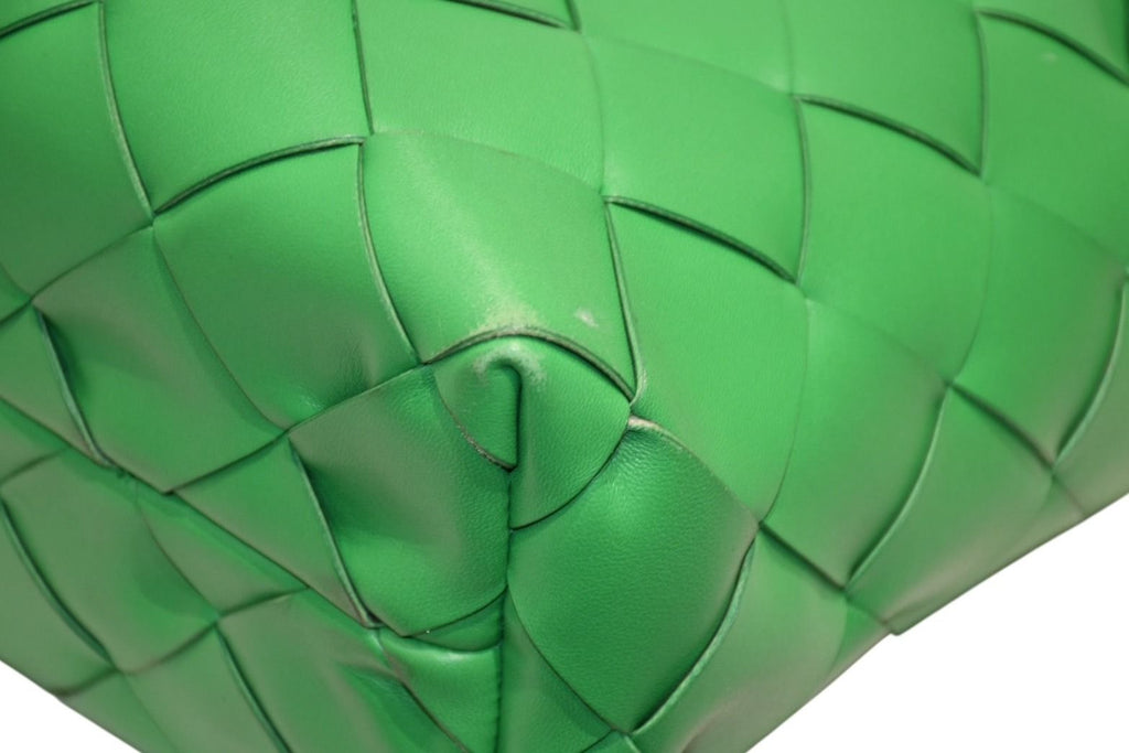 Bottega Veneta Intrecciato Handbag Green Calfskin Gold — view 8
