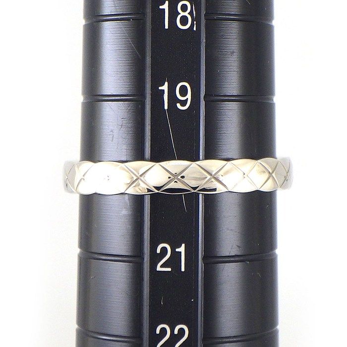 Chanel Ring Coco Crush Mini Quilted 18K White Gold — view 7