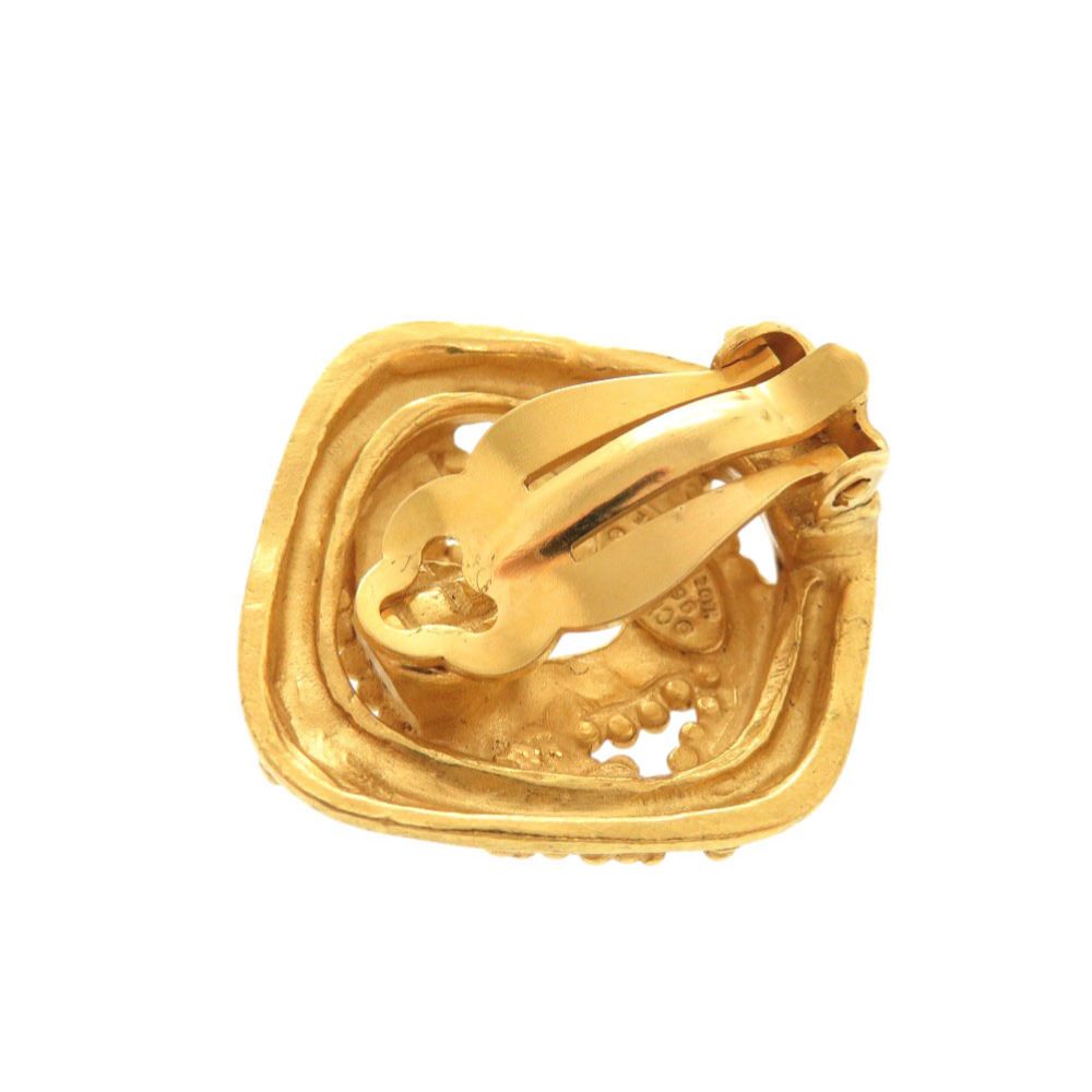Chanel Vintage CC Logo Metal Gold Earrings — view 9