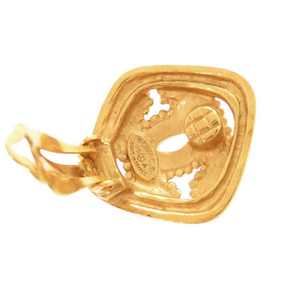 Chanel Vintage CC Logo Metal Gold Earrings — view 5