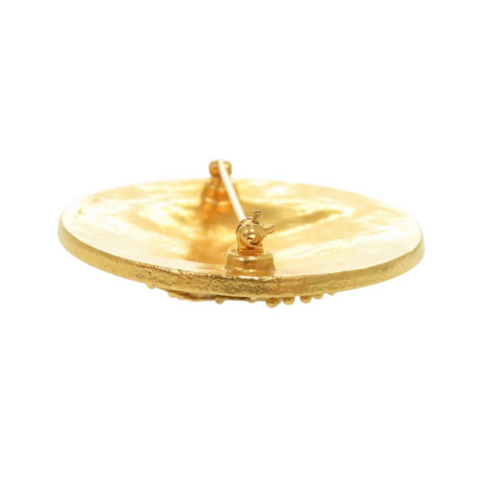 Chanel Vintage CC Logo Metal Gold Brooch — view 5
