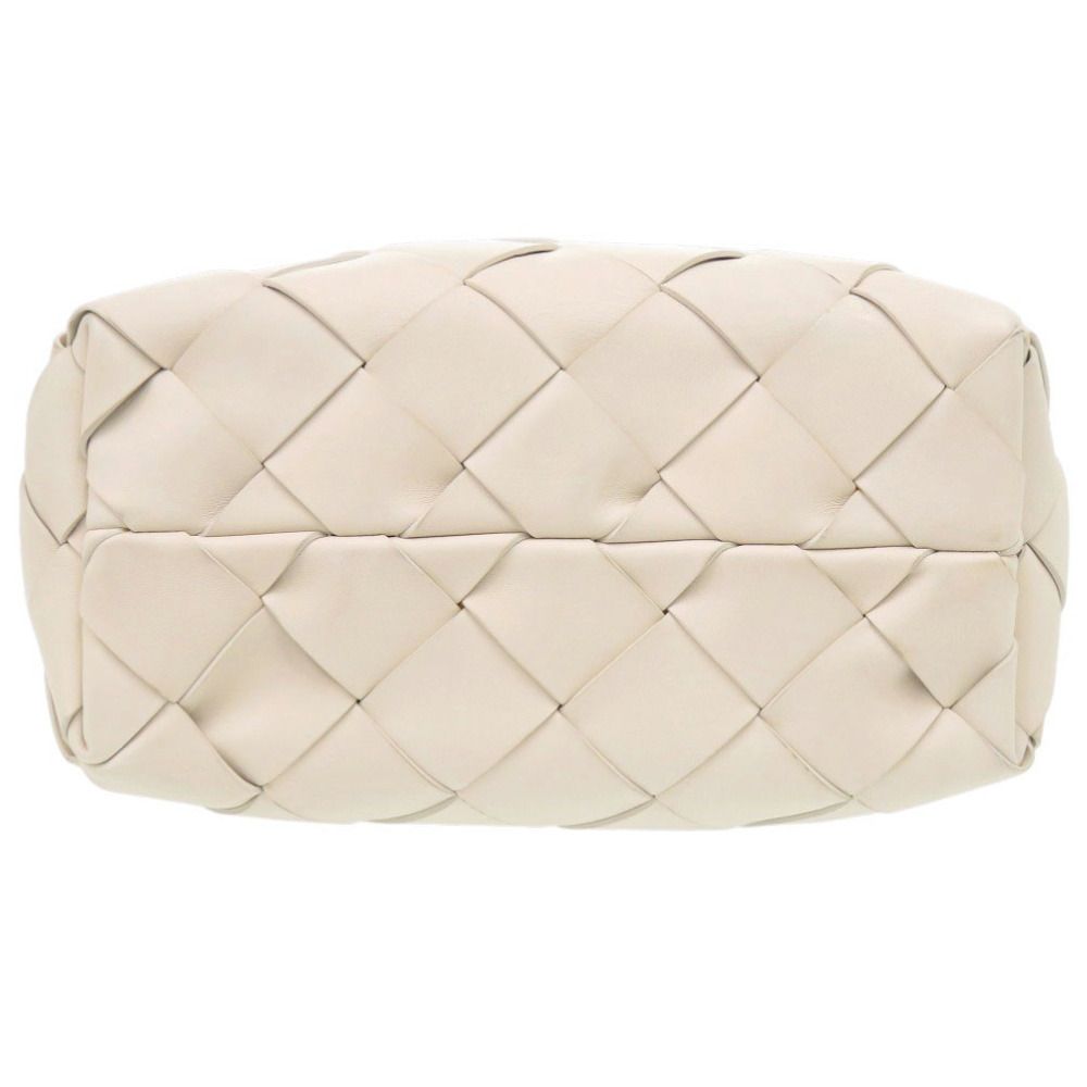 Bottega Veneta 2-Way Maxi Intrecciato Lambskin Ivory Tote White — view 3