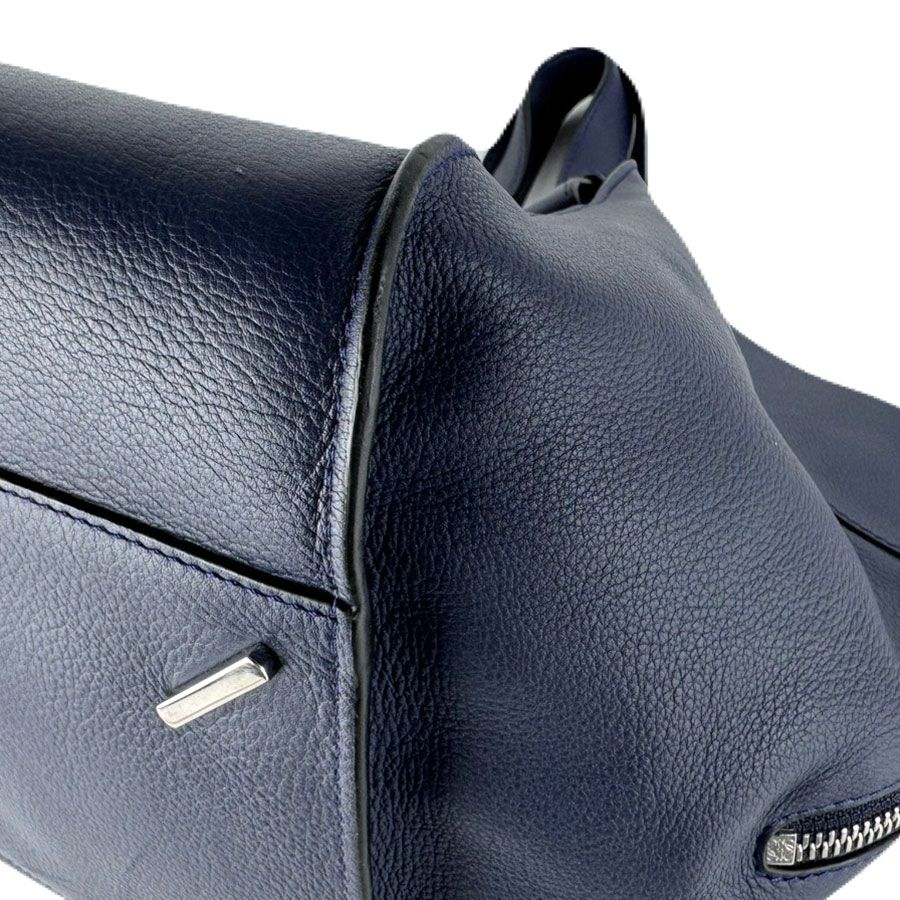 Loewe Shoulder Bag Hammock — view 9