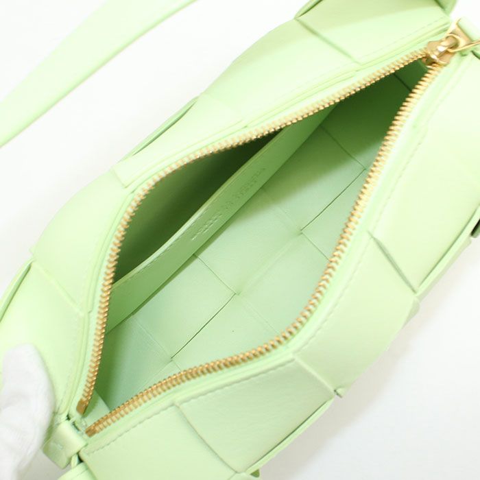 Bottega Veneta Intrecciato Shoulder Bag Lambskin — view 3