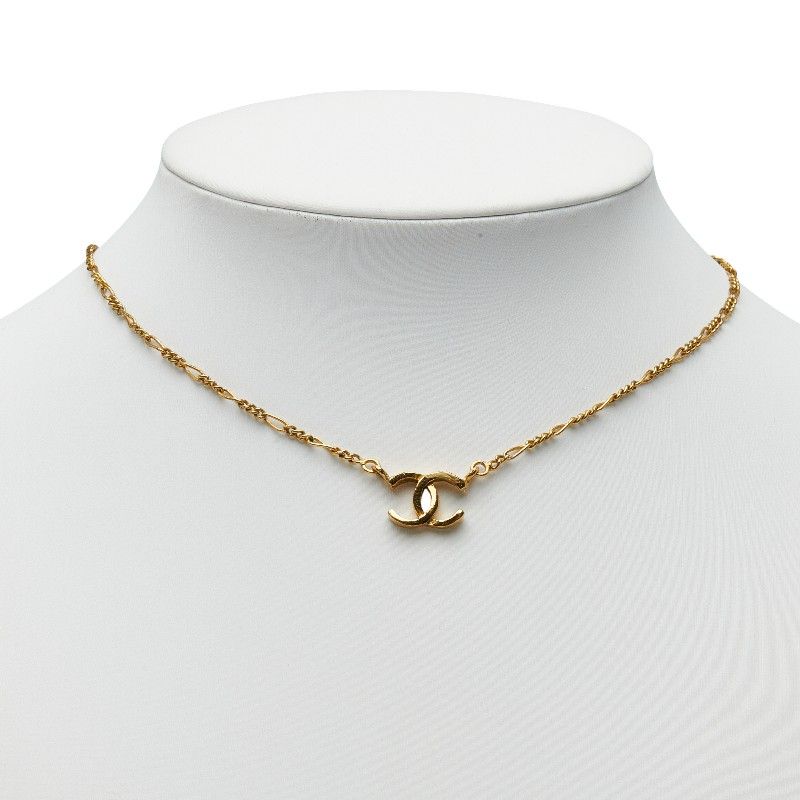 Chanel CC Logo Vintage Gold Plated — view 7
