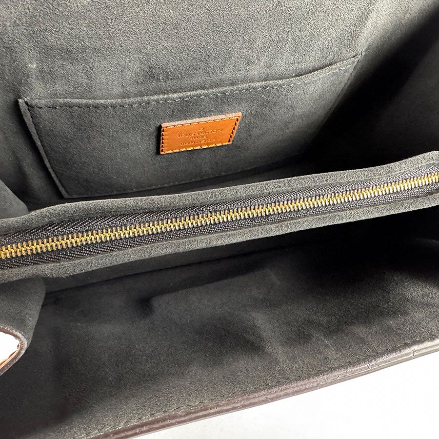 Louis Vuitton 2-Way Shoulder Bag Monogram Reverse Dauphine MM — view 5