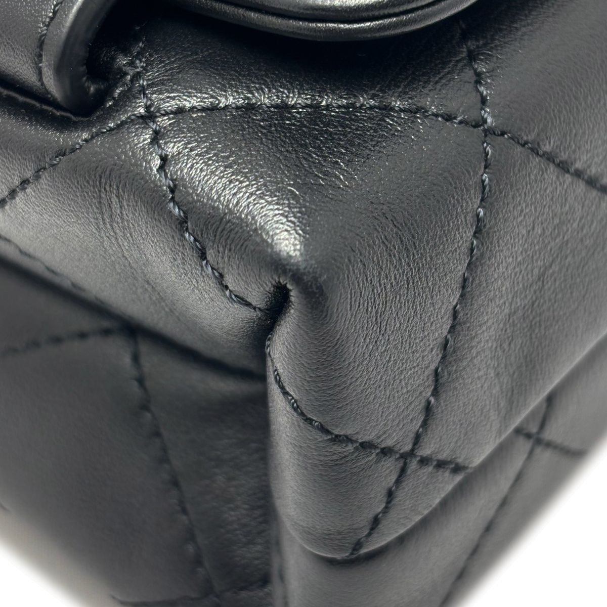 Chanel Shoulder Bag Quilted Logo Chain Black Gold Lambskin — view 7