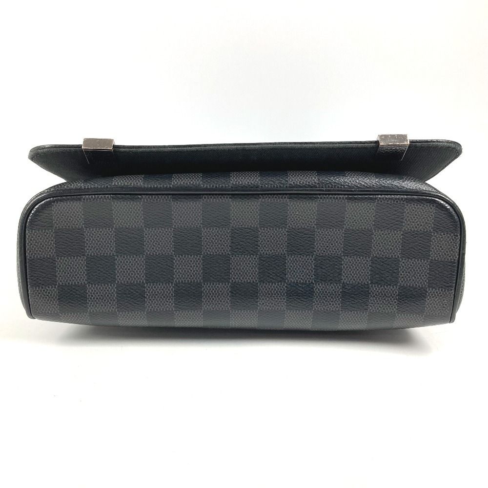 Louis Vuitton Shoulder Bag District PM NM Damier Graphite Canvas Black — view 5