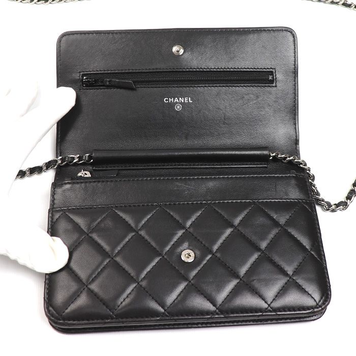 Chanel Chain Wallet Lambskin Shoulder Bag Black — view 4