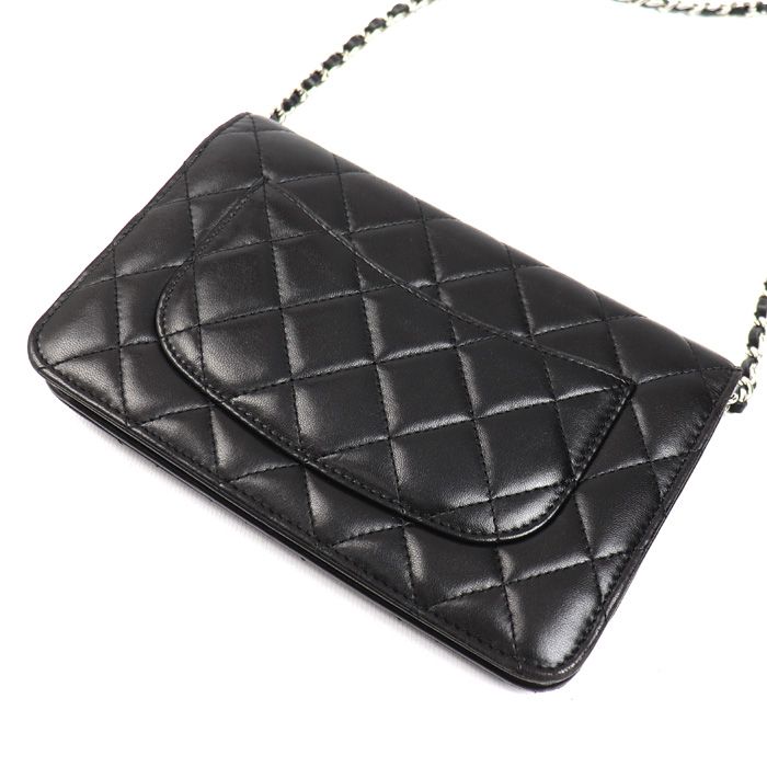 Chanel Chain Wallet Lambskin Shoulder Bag Black — view 2