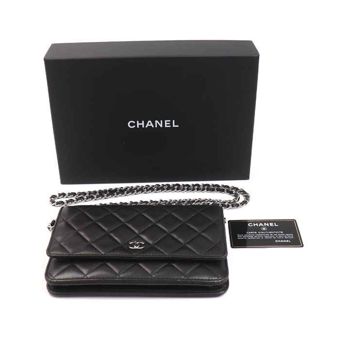 Chanel Chain Wallet Lambskin Shoulder Bag Black — view 9