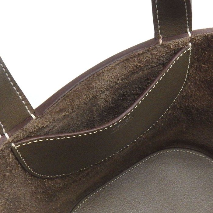 Hermes Handbag in the Loop 18 Etoupe Taurillon Clemence Swift — view 6