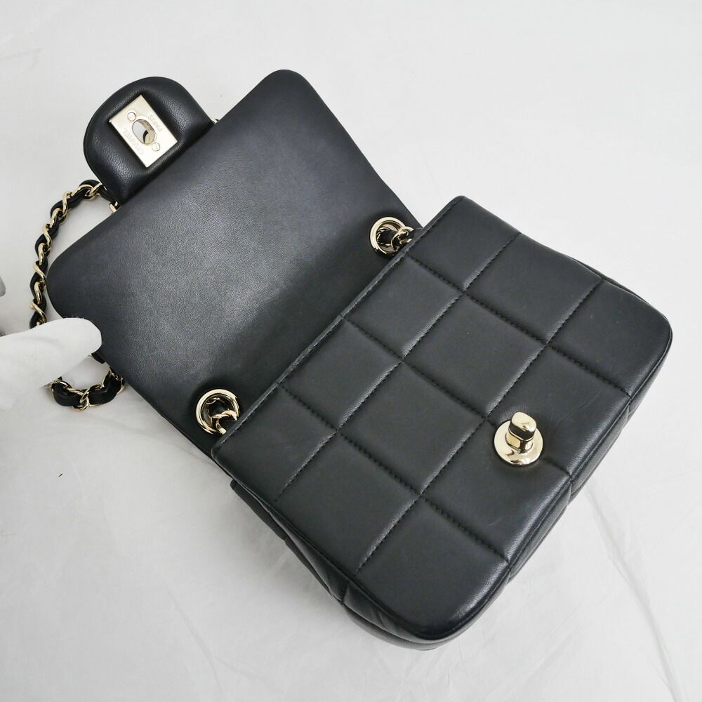Chanel Choco Bar Chain Clutch Shoulder Bag Lambskin Black Gold — view 5