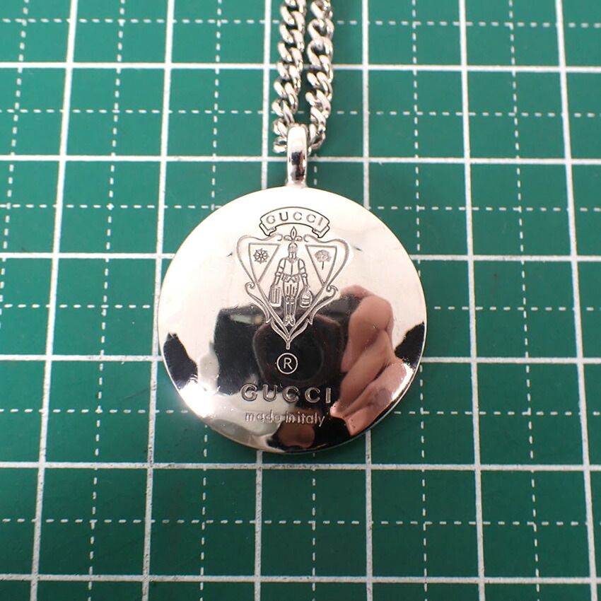 Gucci Emblem Pendant — view 9