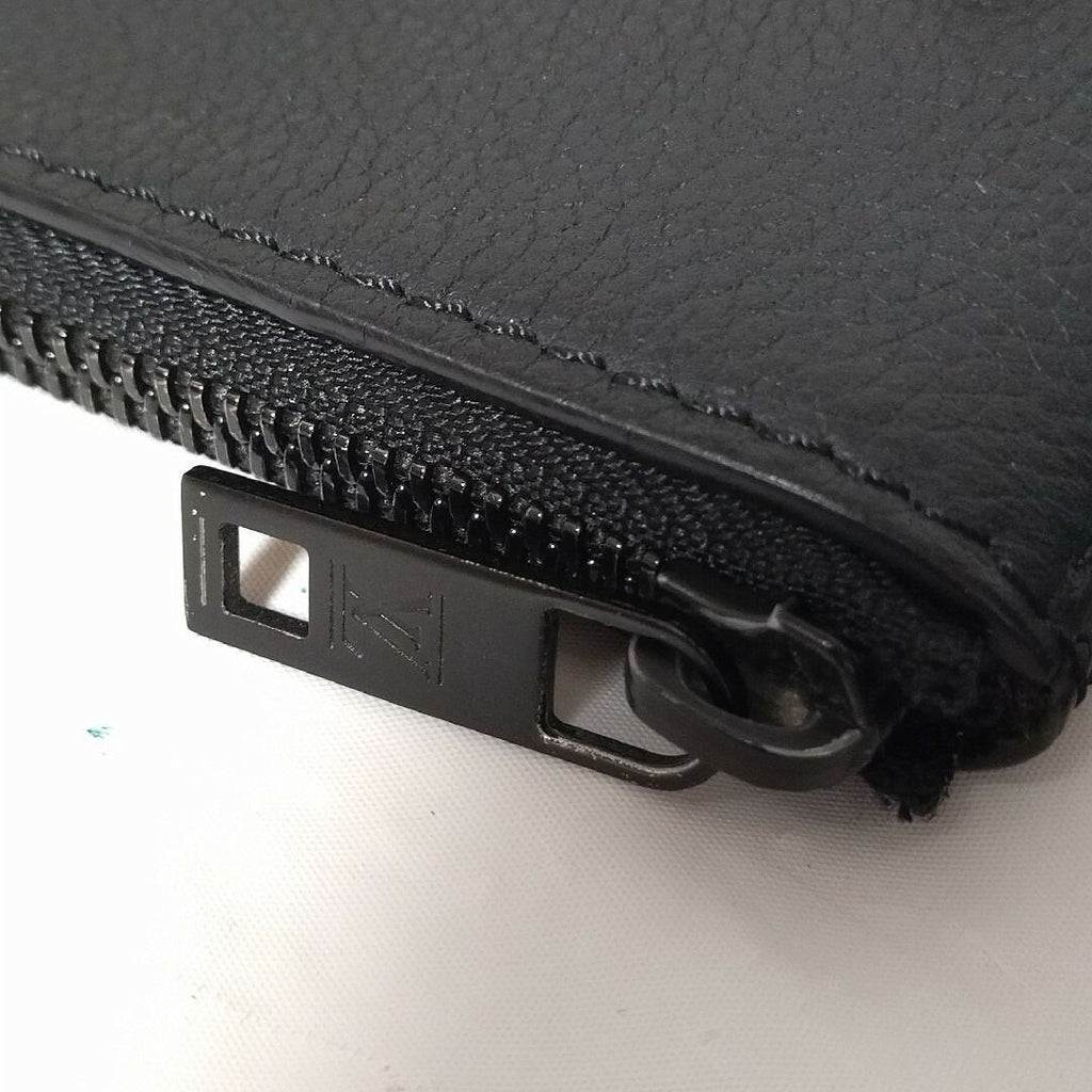 Louis Vuitton Aerogram Pochette Ipad Clutch — view 9